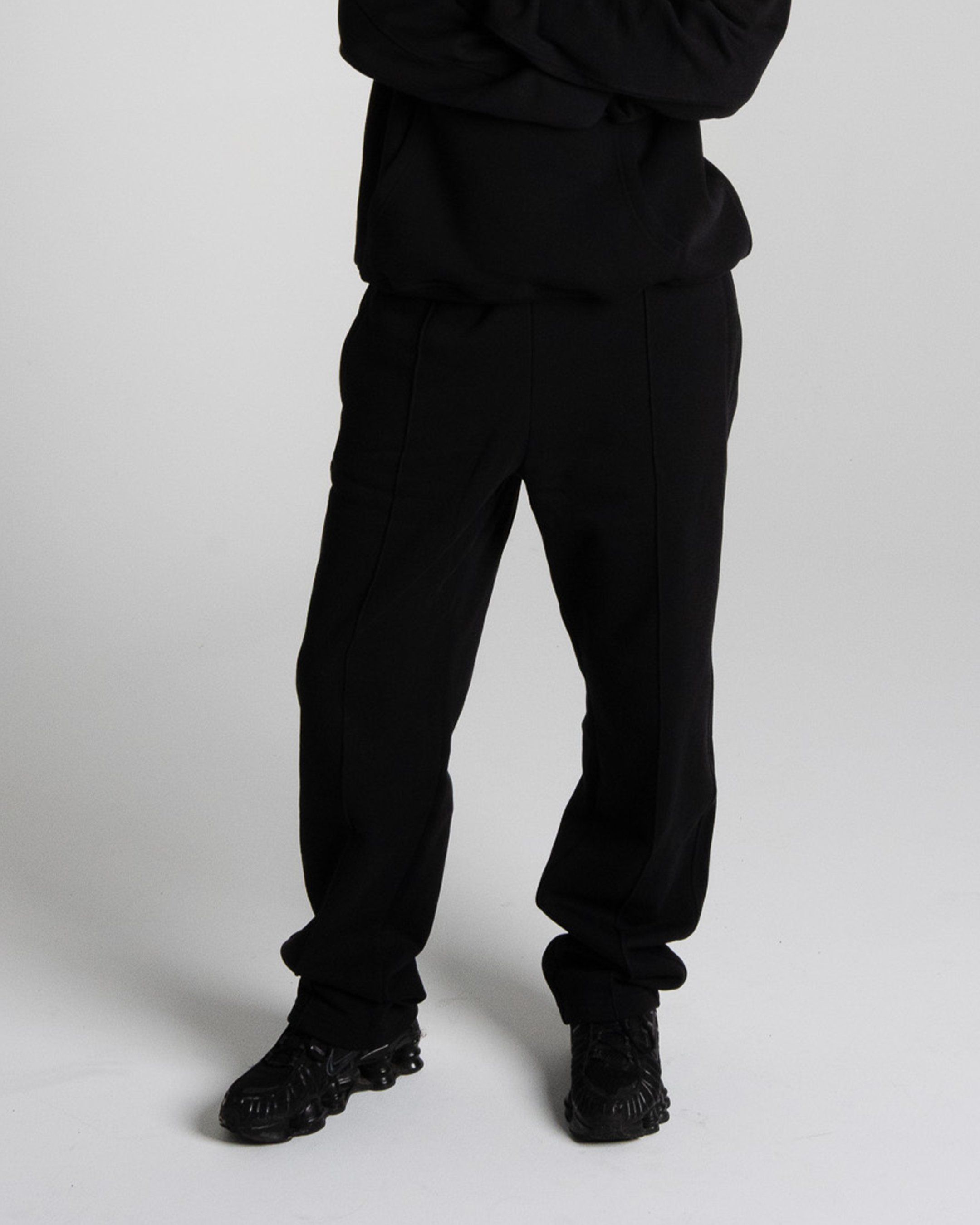 Flora Jogger Black